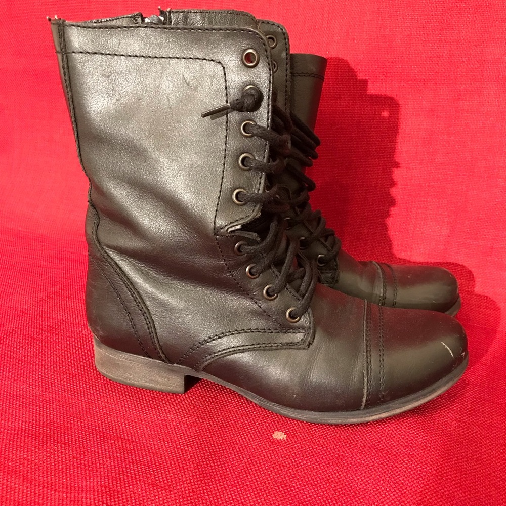 Steve Madden black Troopa combat boot size 8.5